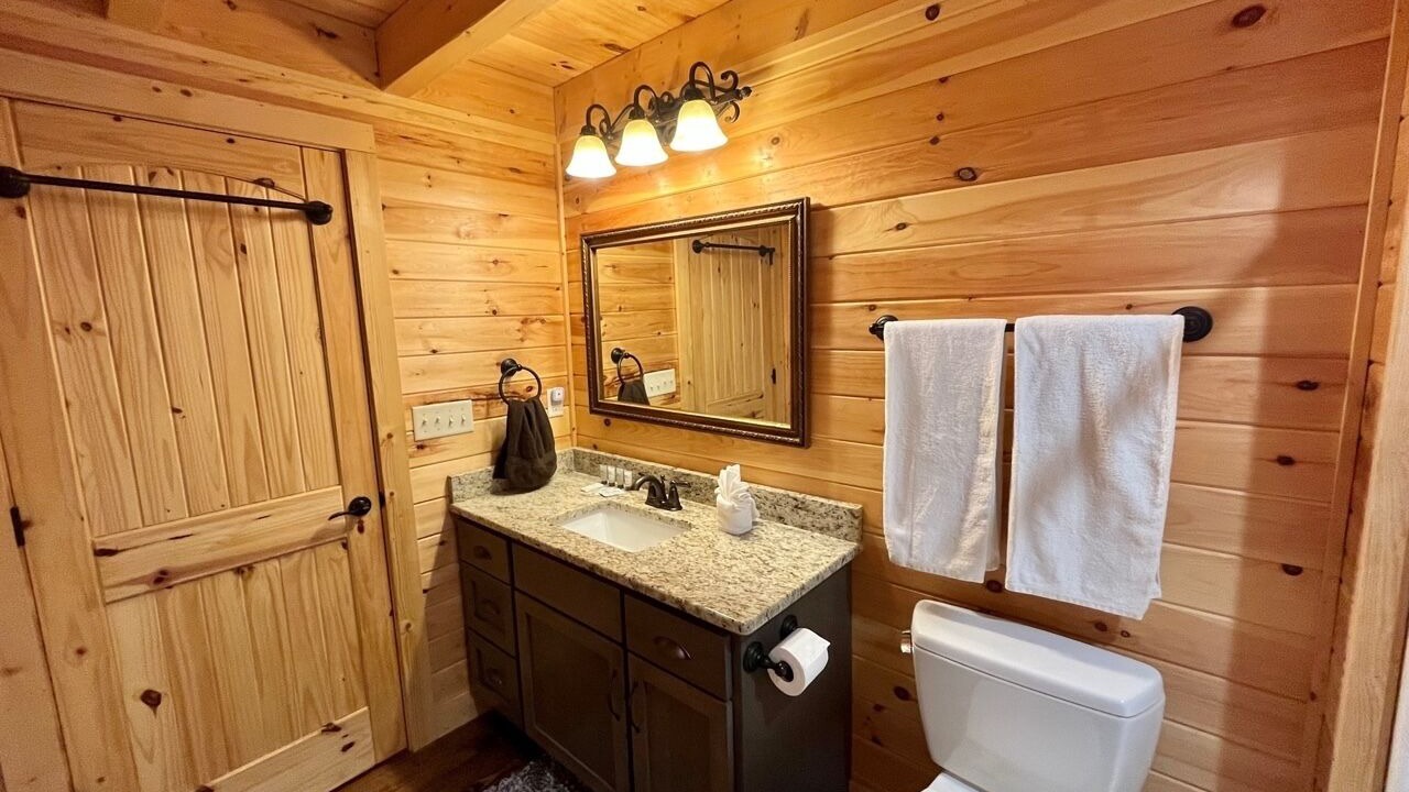 Photo of Bathroom in Pine Mountain Valley