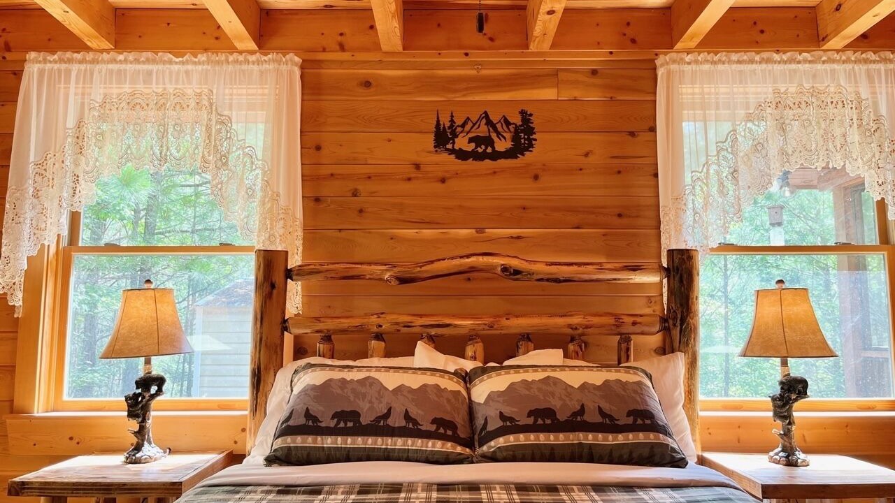 Photo of Bedroom in Pine Mountain Valley