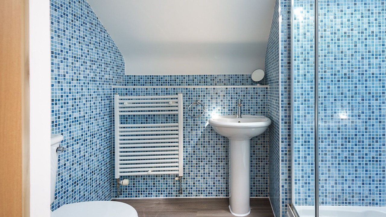 Photo of Bathroom in Abersoch