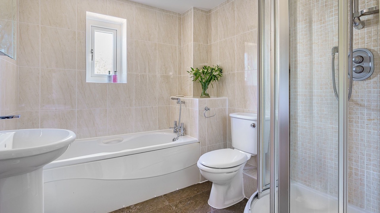 Photo of Bathroom in Abersoch