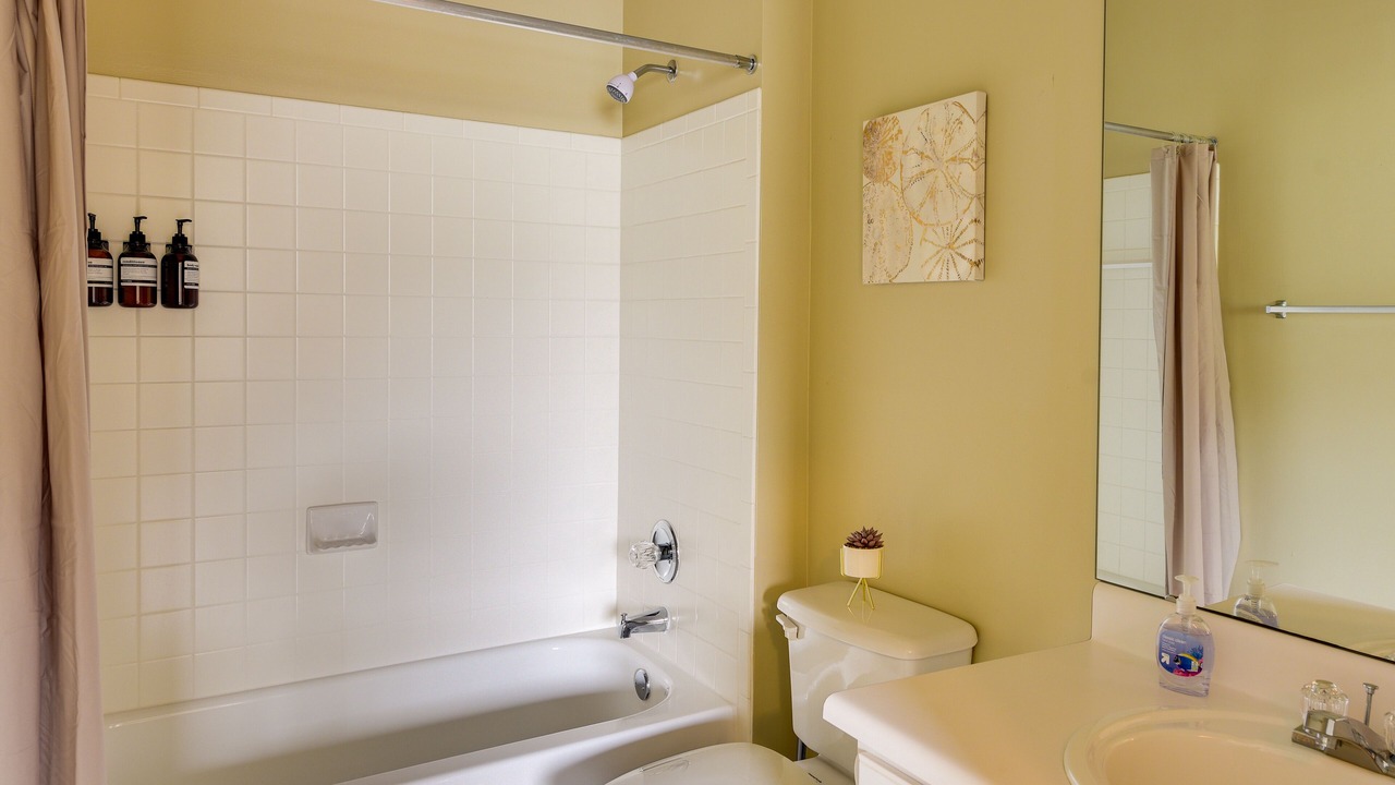 Photo of Bathroom in Seaside Farms