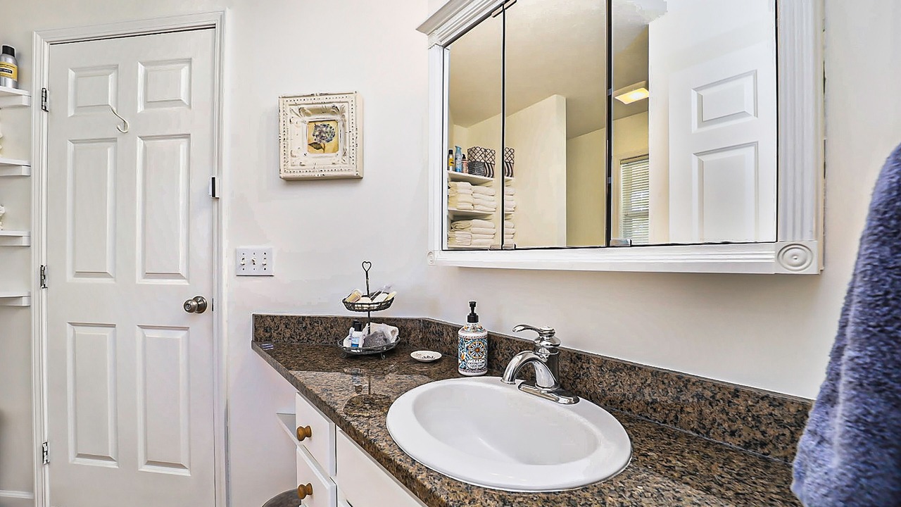 Photo of Bathroom in Empire