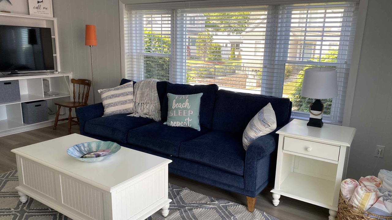Photo of Livingroom in Popponesset