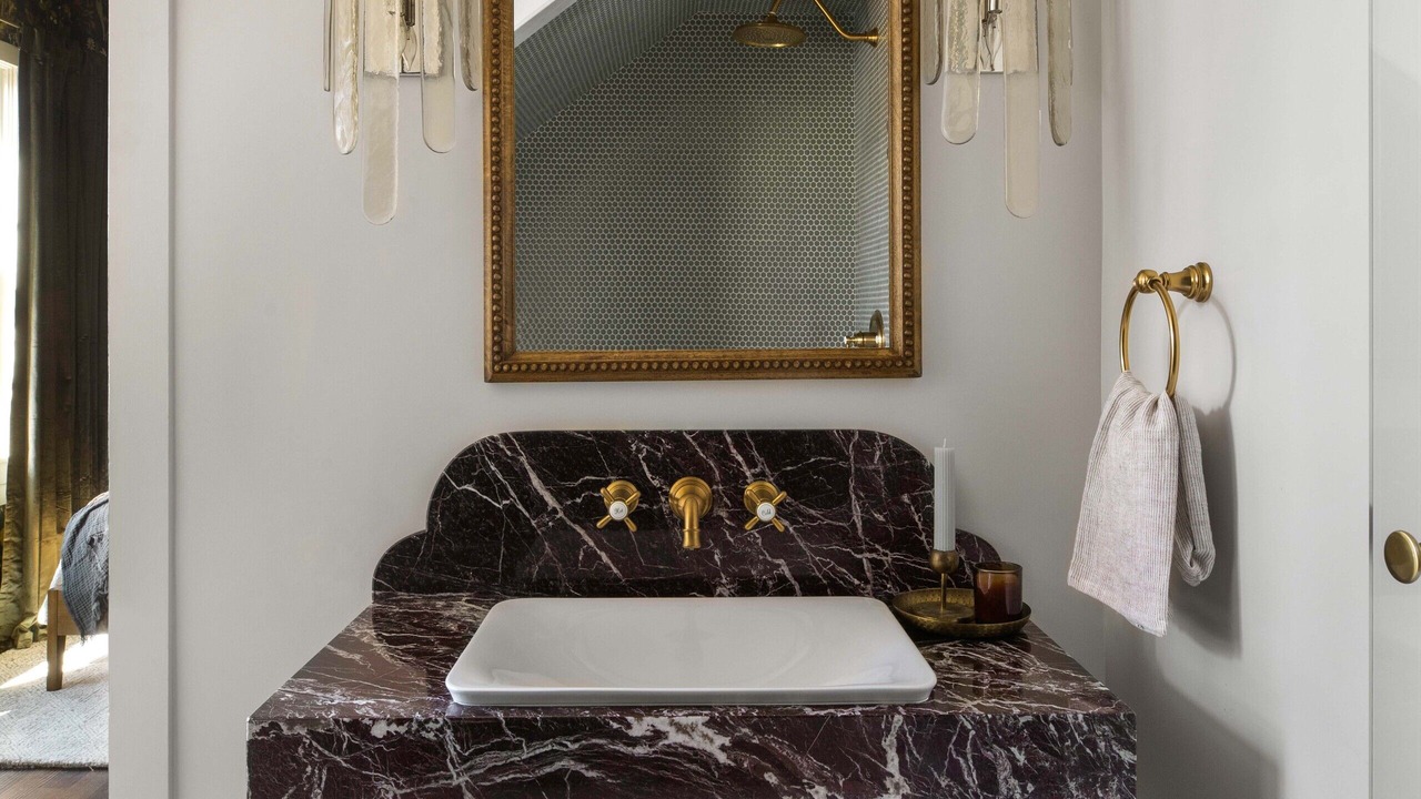 Photo of Bathroom in Oak Park