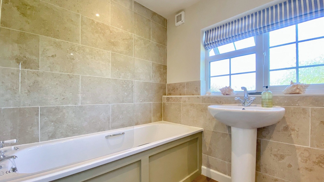 Photo of Bathroom in Poulshot