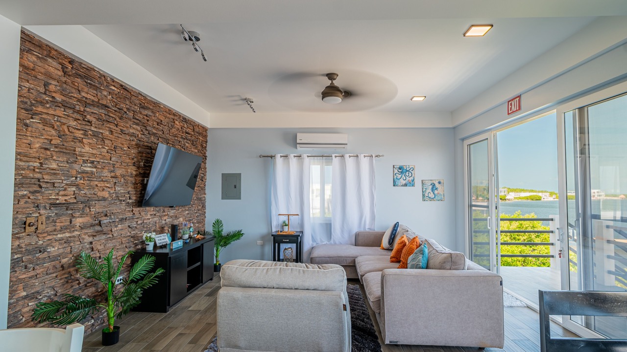 Photo of Livingroom in Boca Ciega