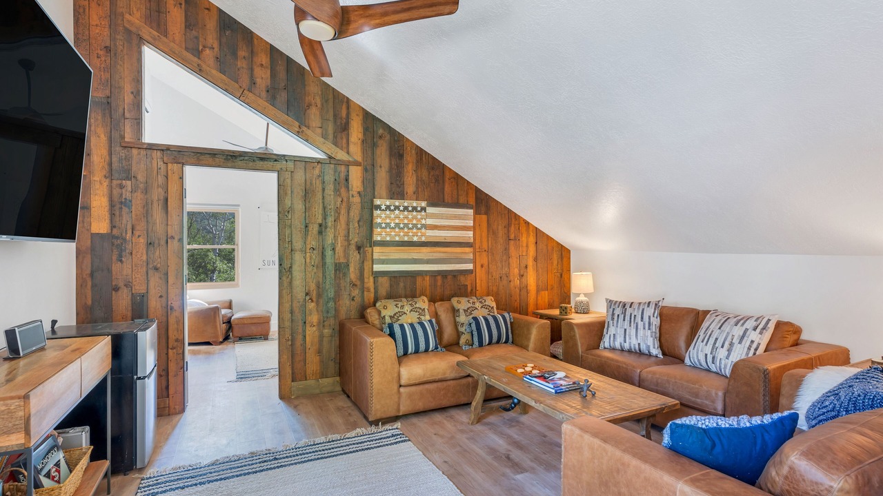 Photo of Livingroom in Sundance