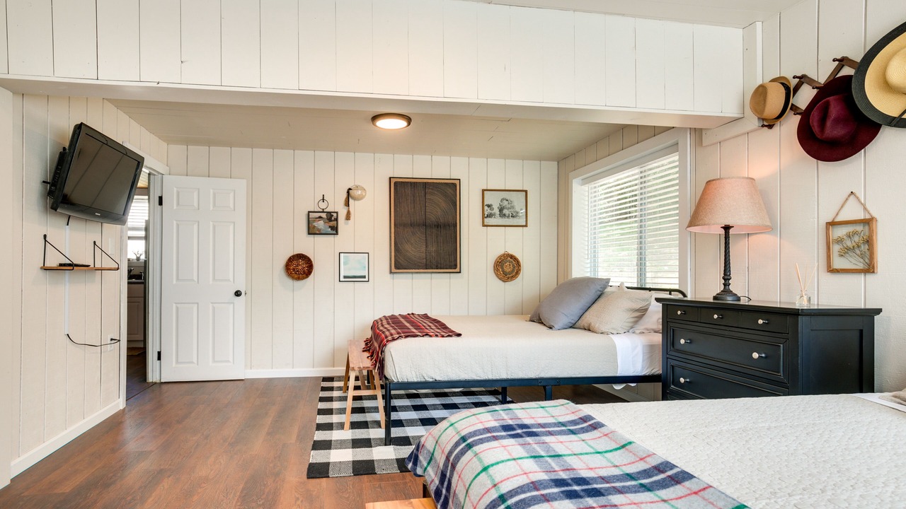 Photo of Bedroom in Eagle River