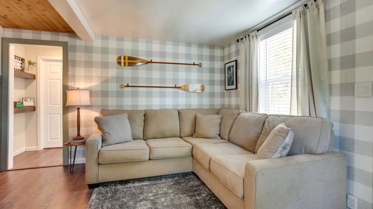 Photo of Livingroom in Eagle River