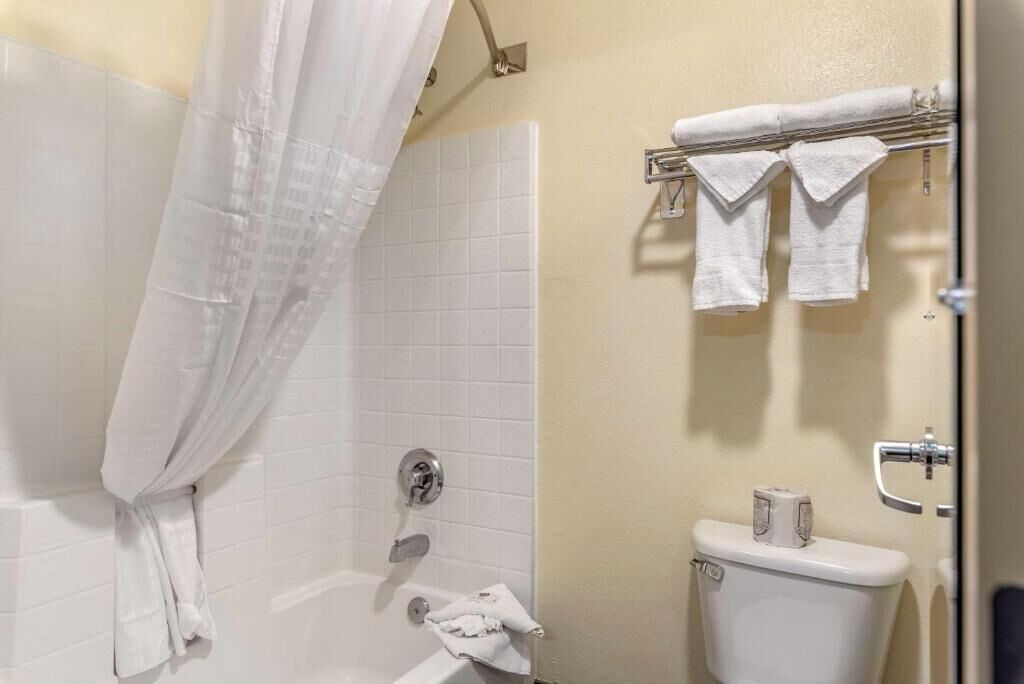 Photo of Bathroom in Troutdale