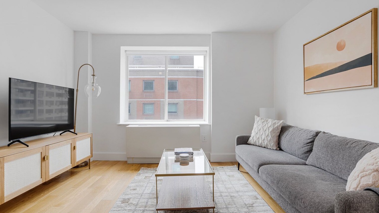Photo of Livingroom in Ukrainian Village