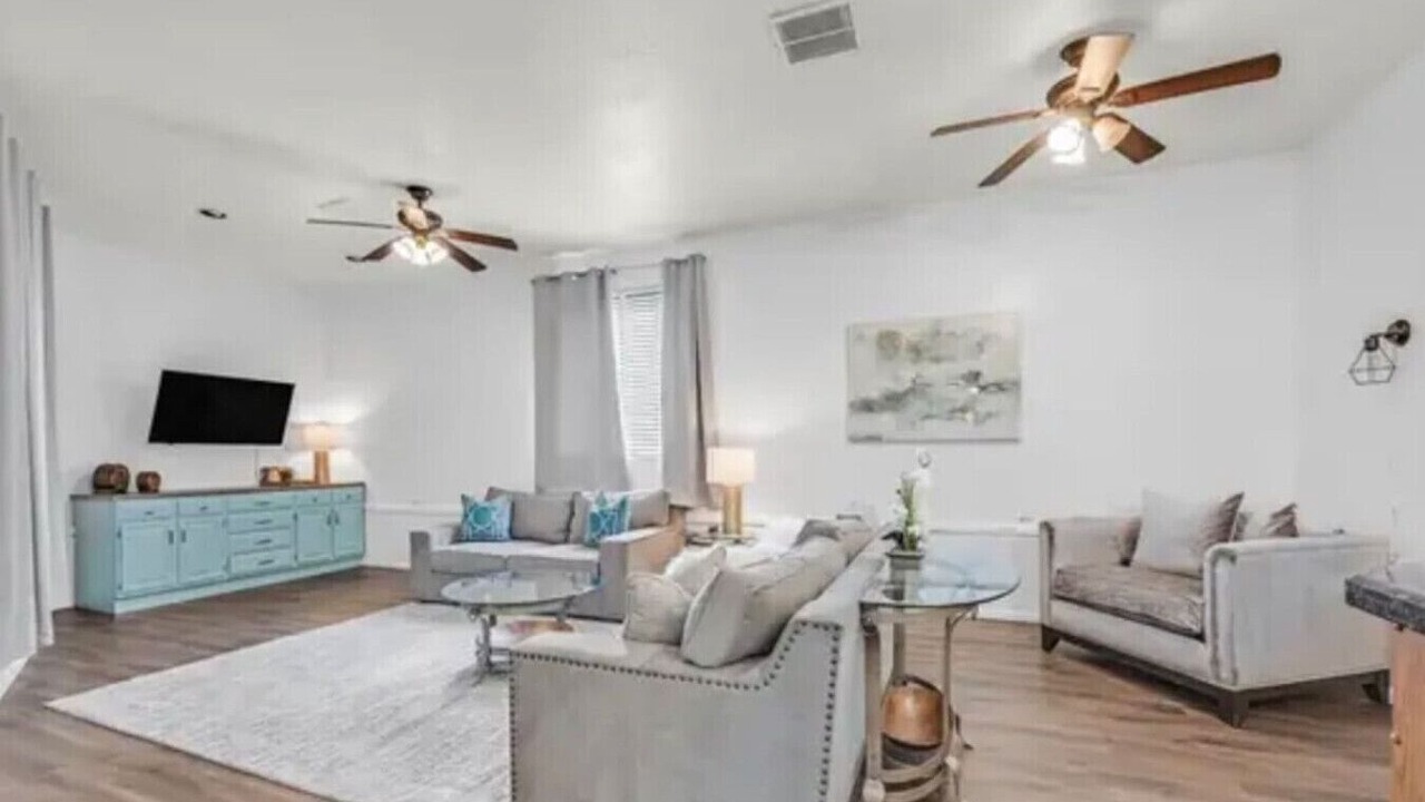 Photo of Livingroom in Black Mountain