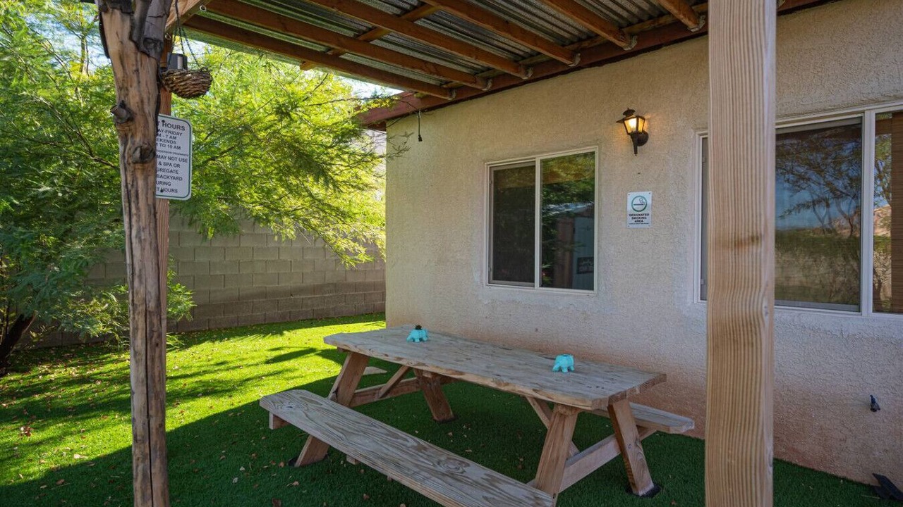 Photo of Outdoor in Black Mountain