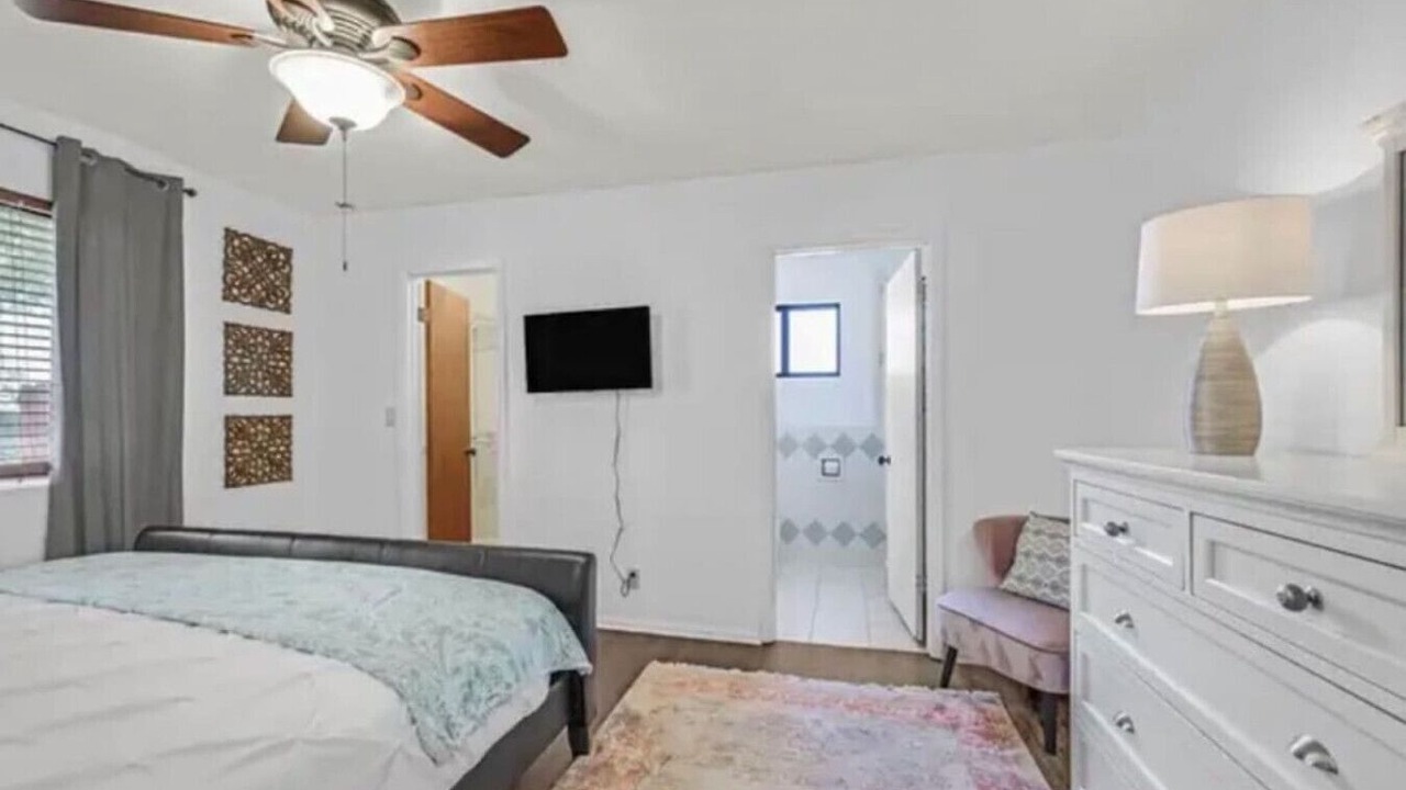 Photo of Bedroom in Black Mountain