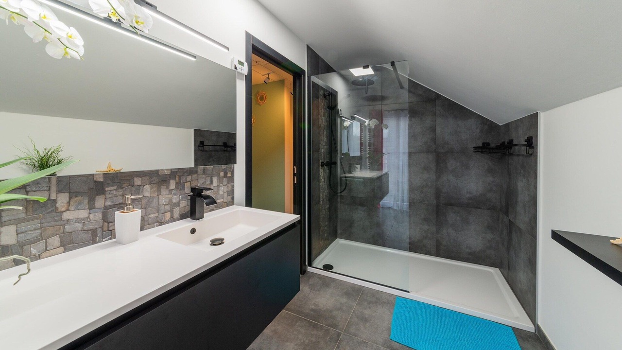 Photo of Bathroom in Somme-Leuze