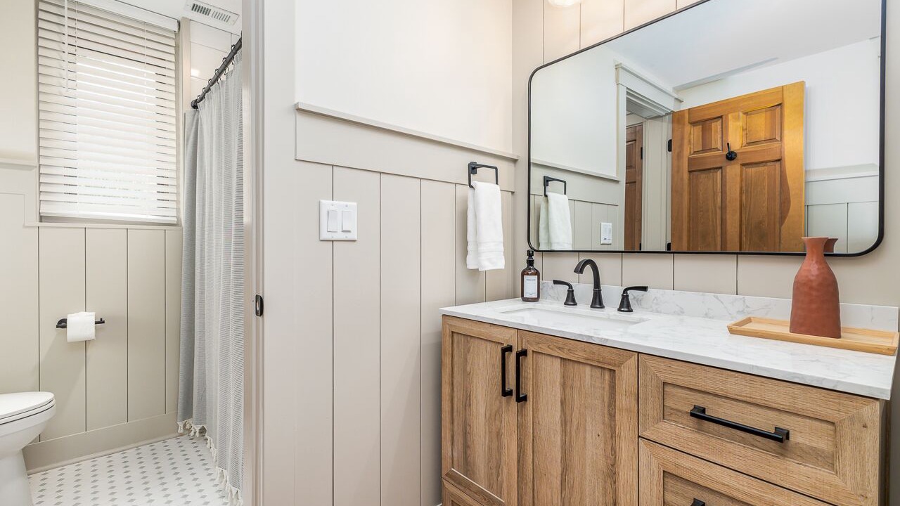 Photo of Bathroom in The Galena Territory