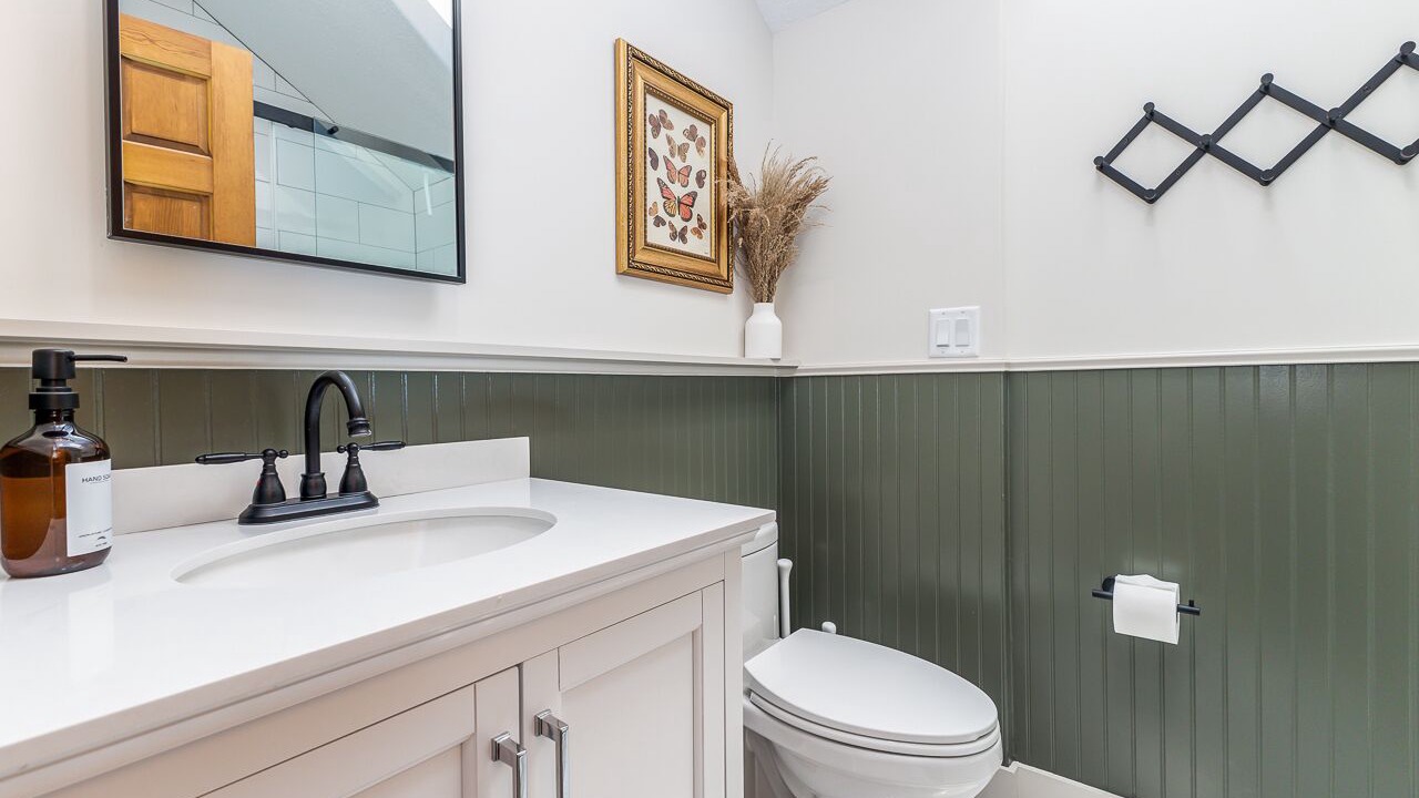 Photo of Bathroom in The Galena Territory