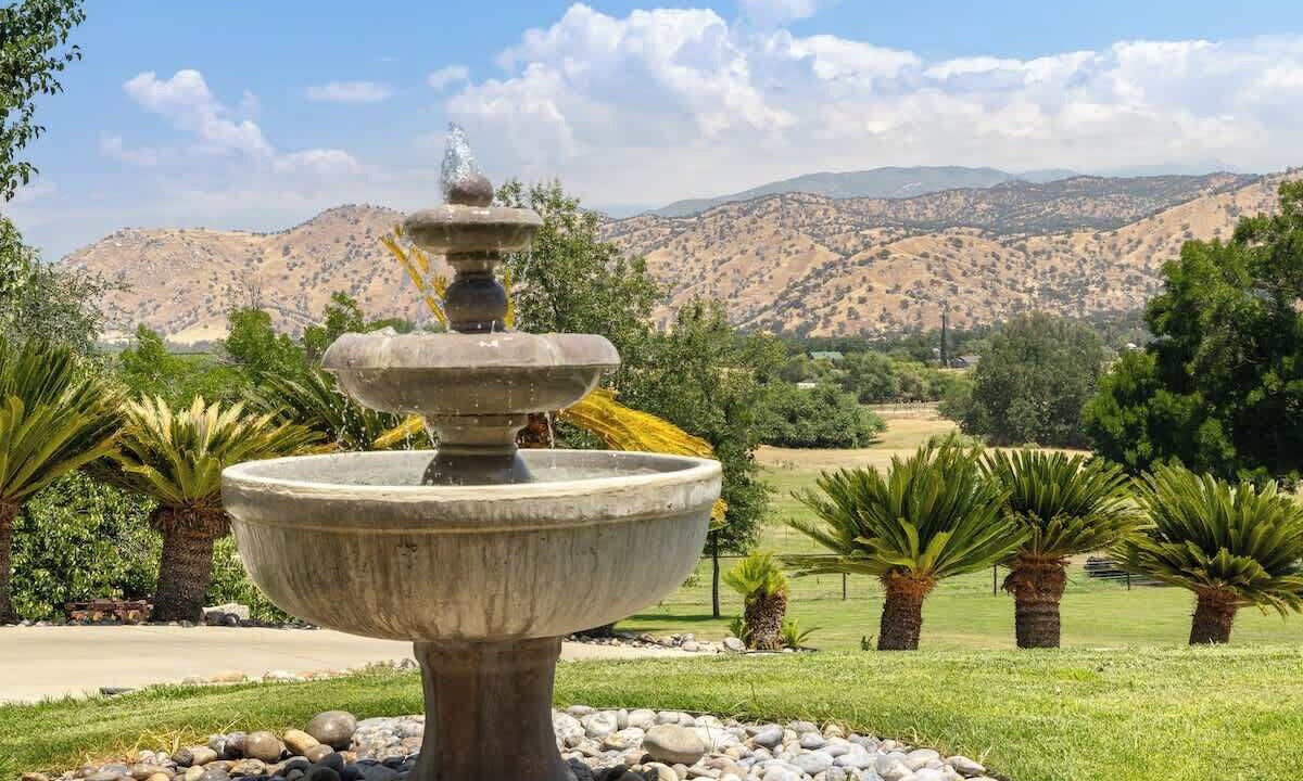 Photo of Outdoor in Springville
