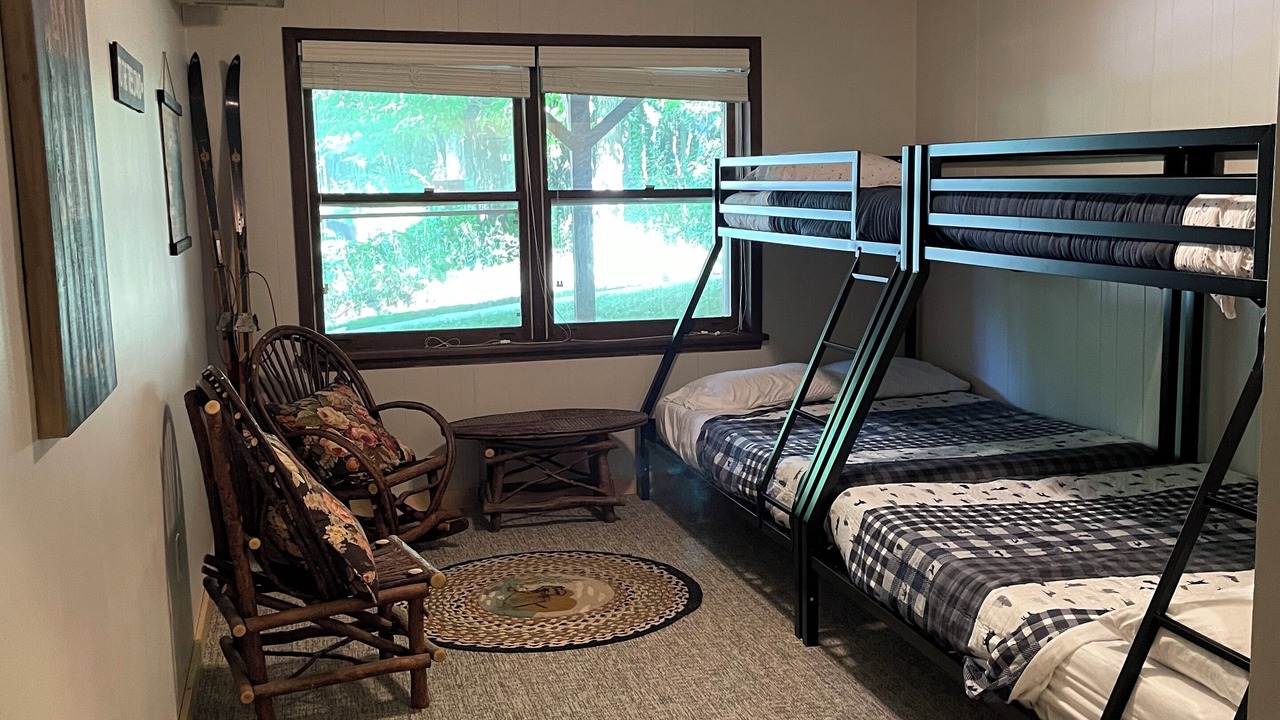 Photo of Bedroom in Munising