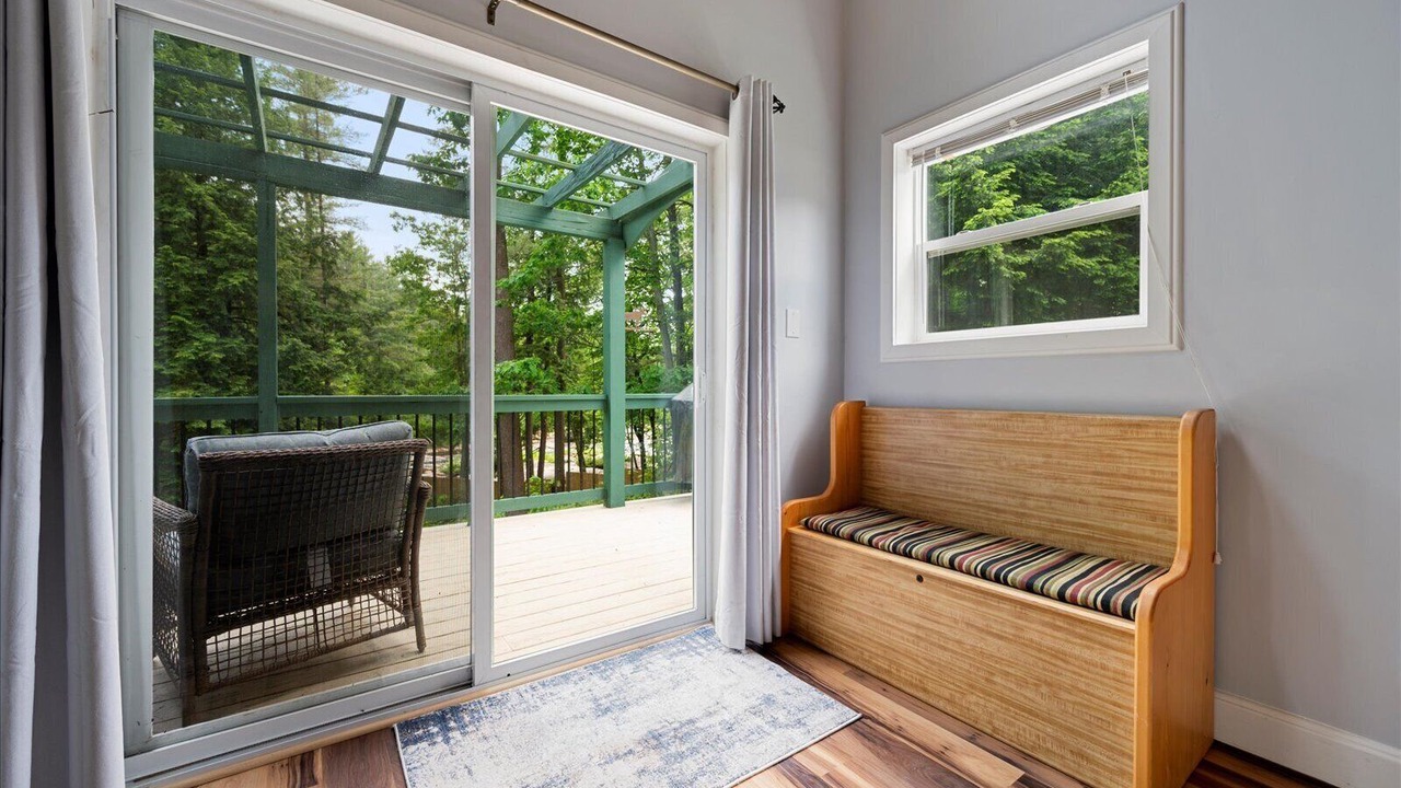 Photo of Livingroom in Glenfield