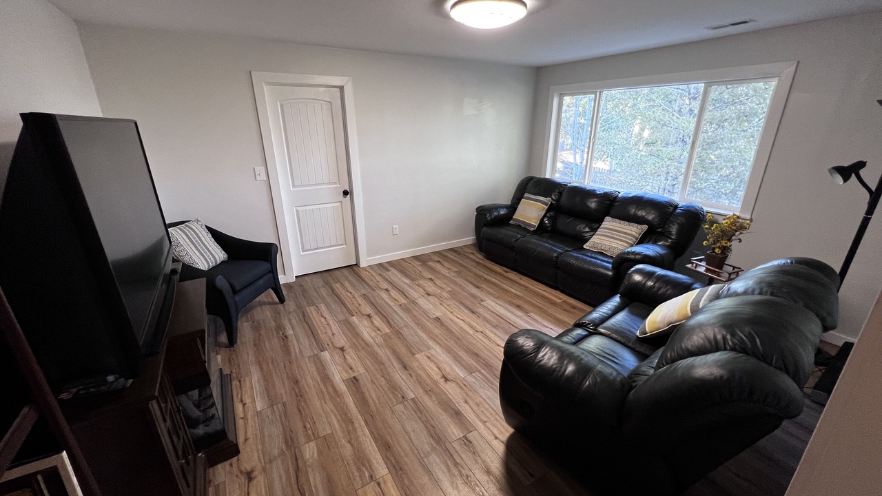 Photo of Livingroom in Lapoint