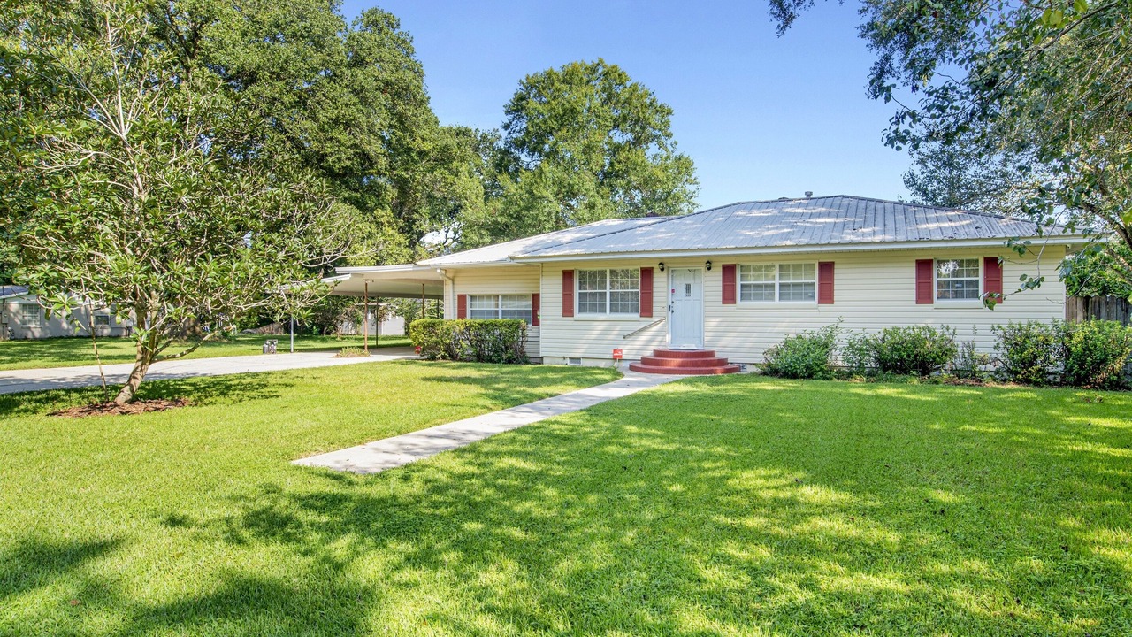 Photo of Outdoor in West Pensacola