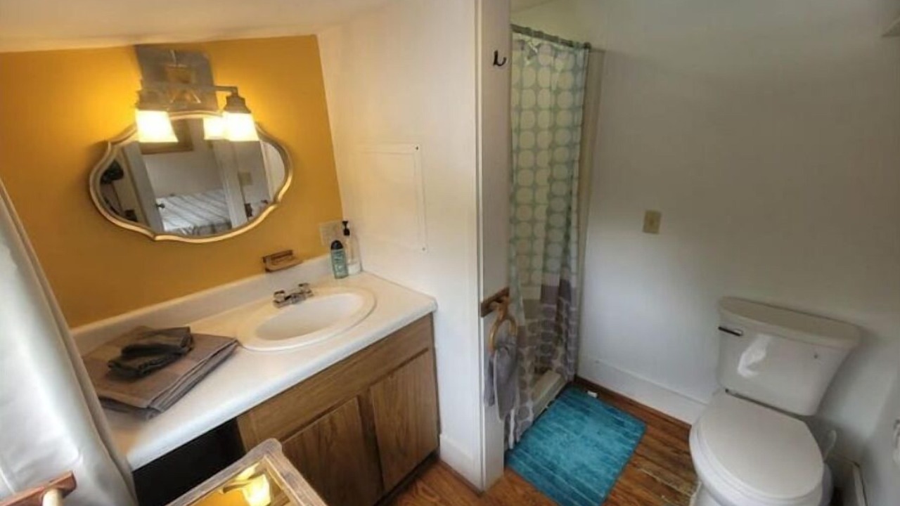 Photo of Bathroom in Brooklin