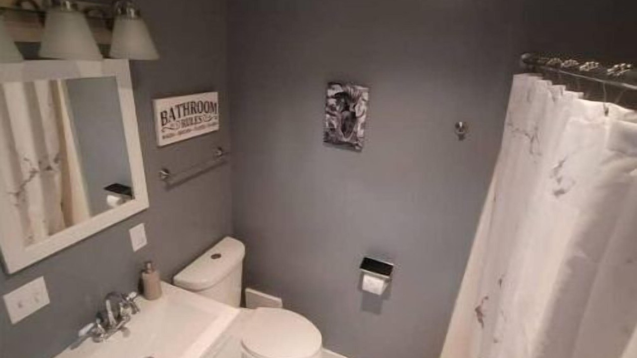 Photo of Bathroom in Brooklin