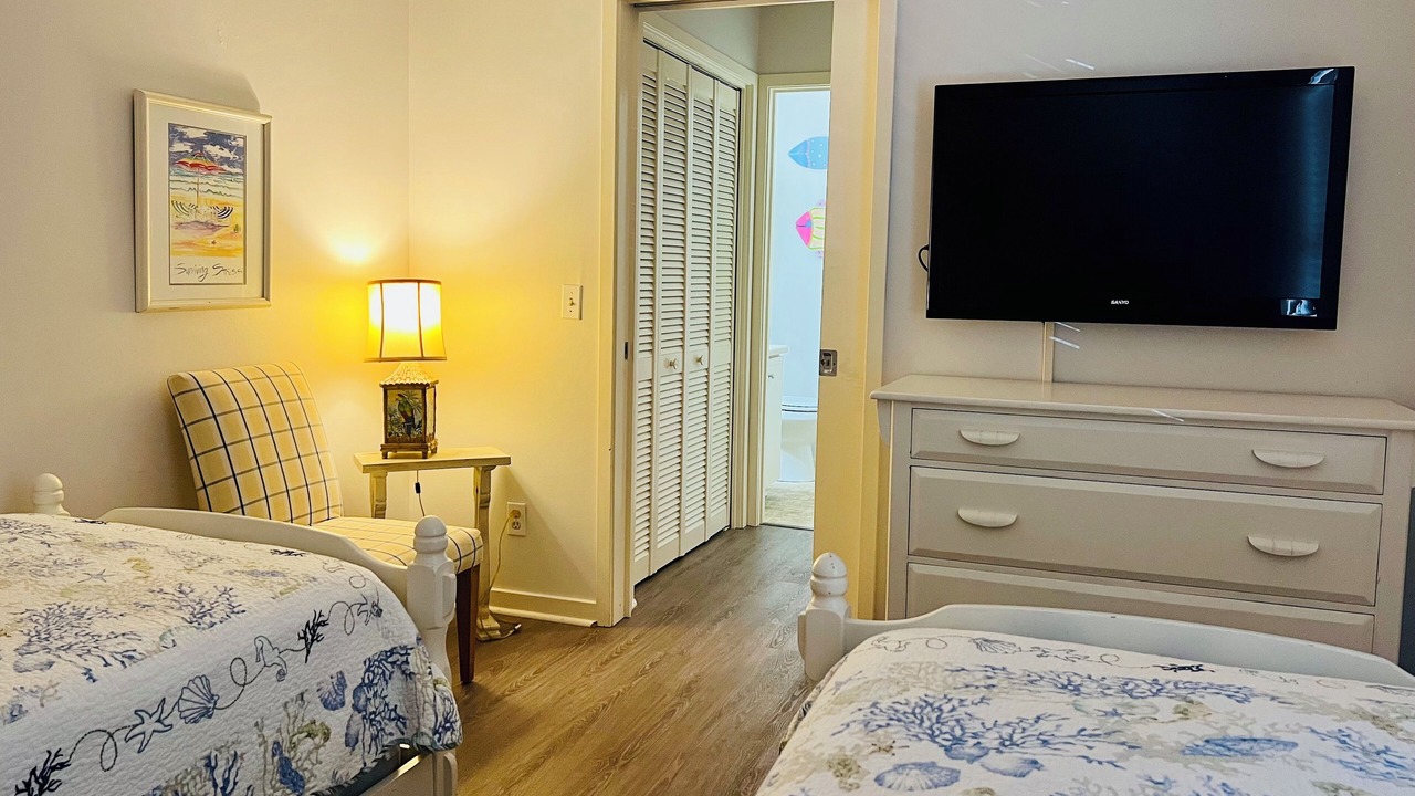 Photo of Bedroom in Beachwalk