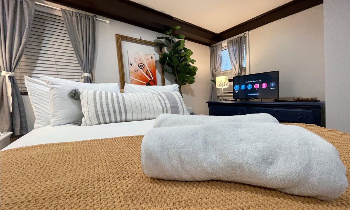 Photo of Bedroom in Midtown Sacramento