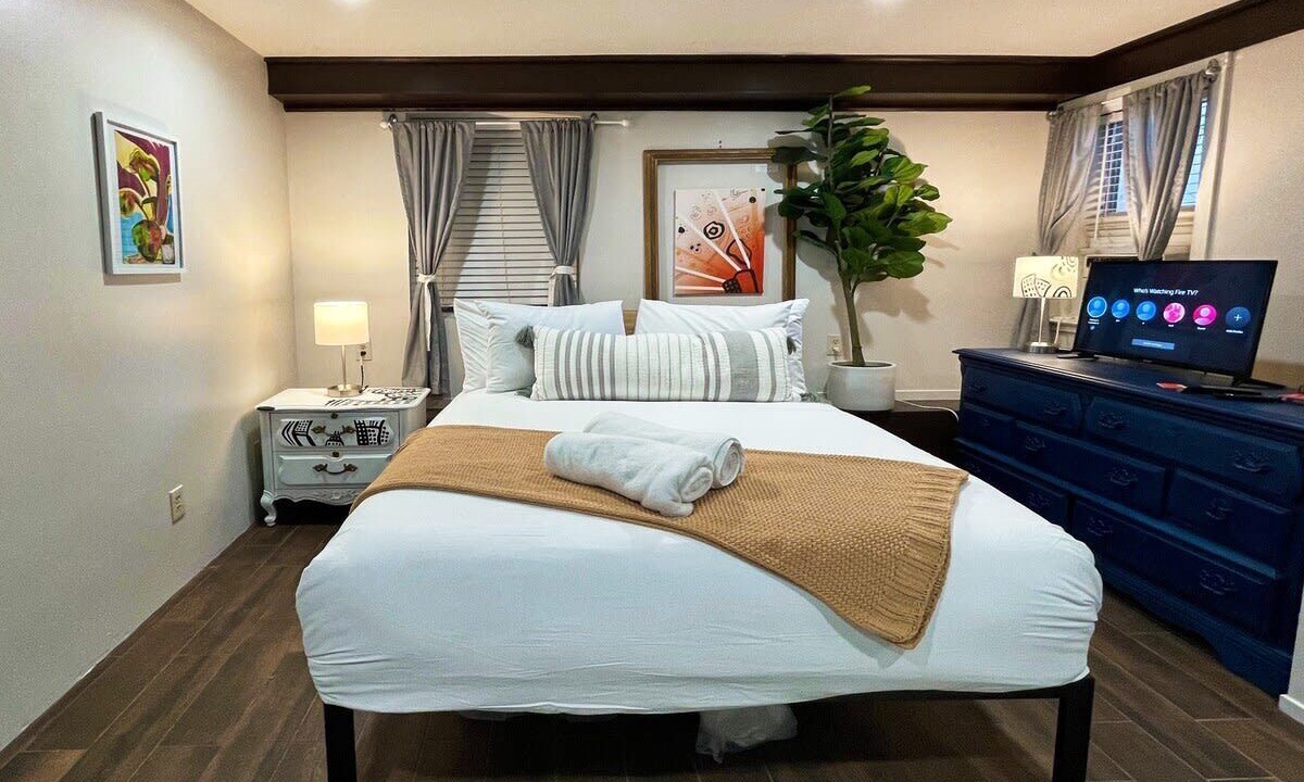 Photo of Bedroom in Midtown Sacramento