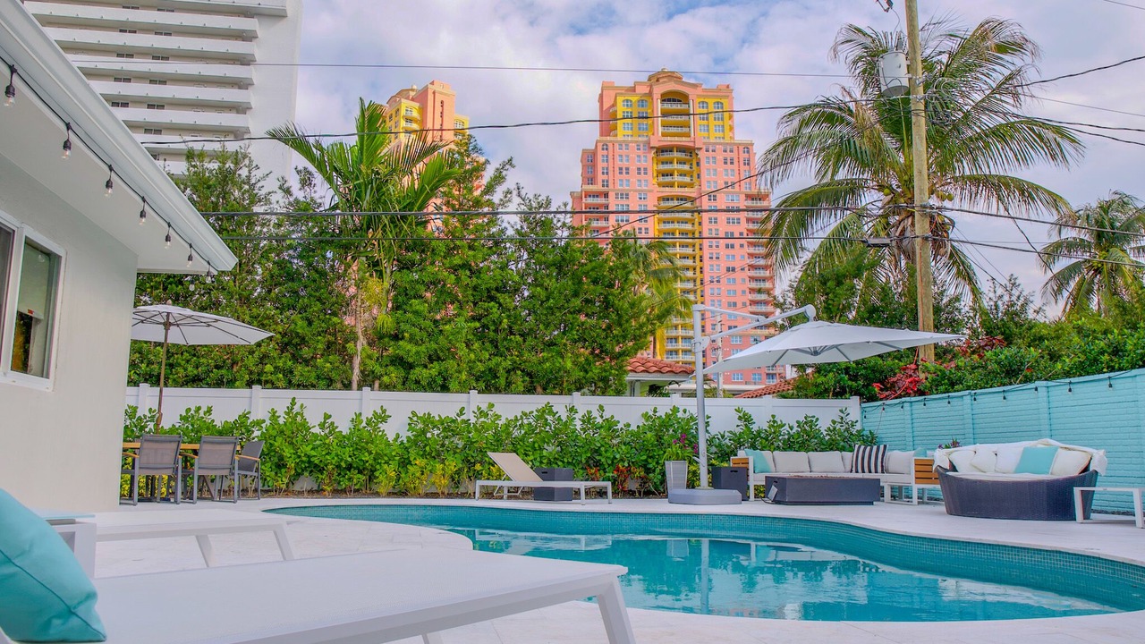 Photo of Outdoor in Dolphin Isles