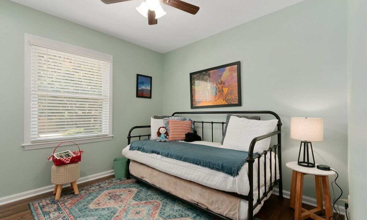 Photo of Bedroom in Nall Hills