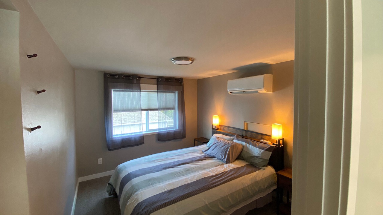 Photo of Bedroom in Enumclaw