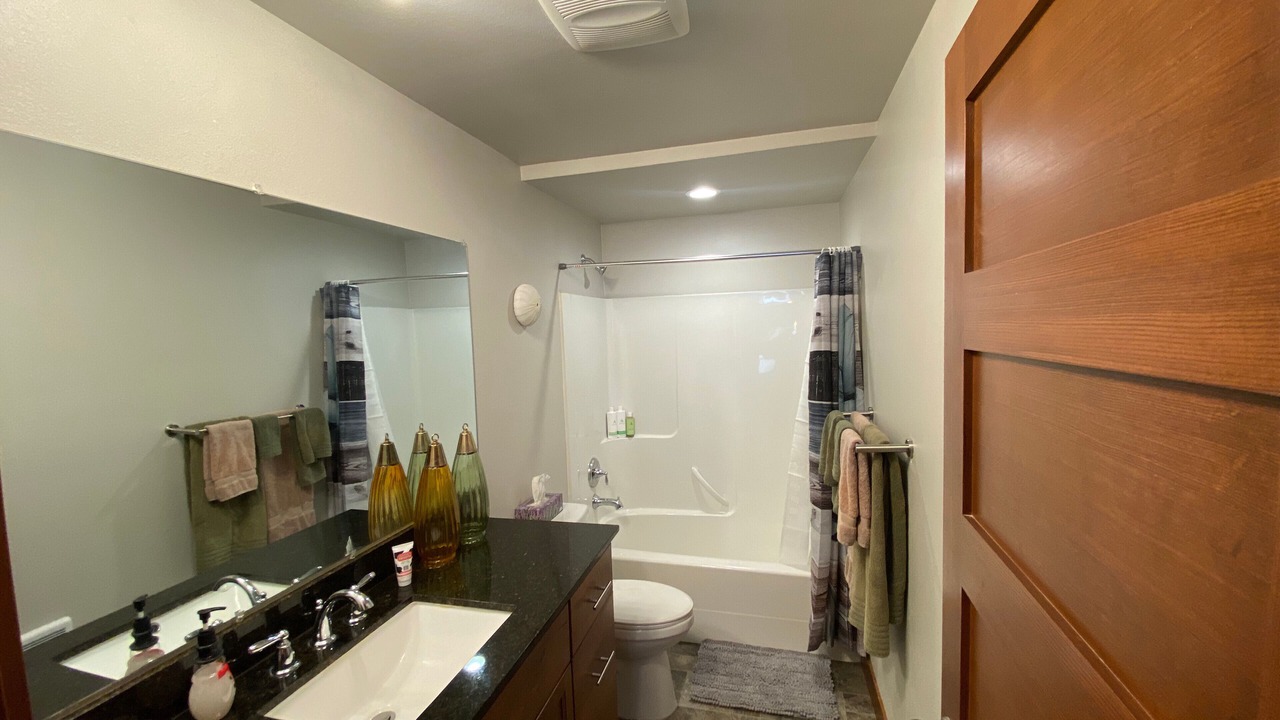 Photo of Bathroom in Enumclaw