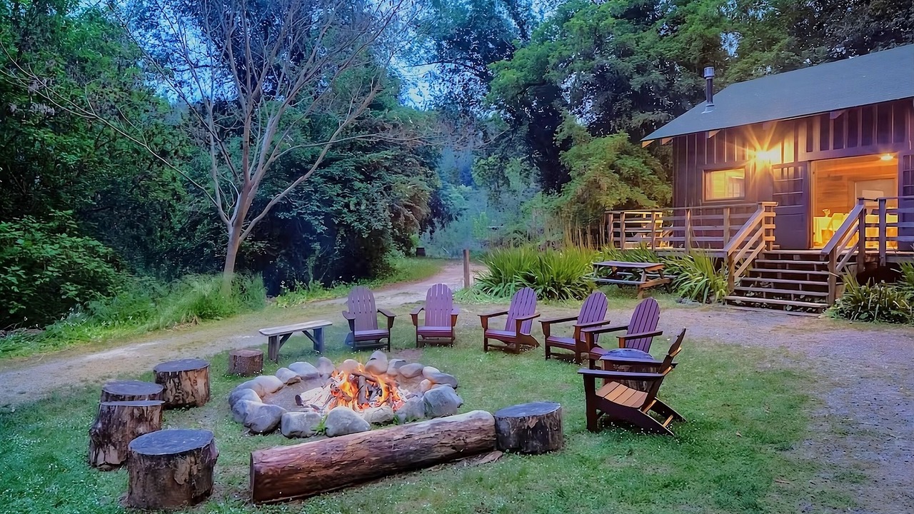 Photo of Livingroom in Guerneville