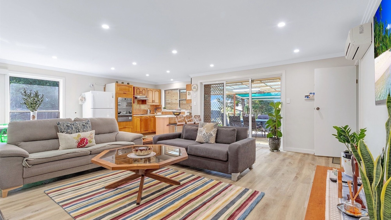 Photo of Livingroom in Basin View