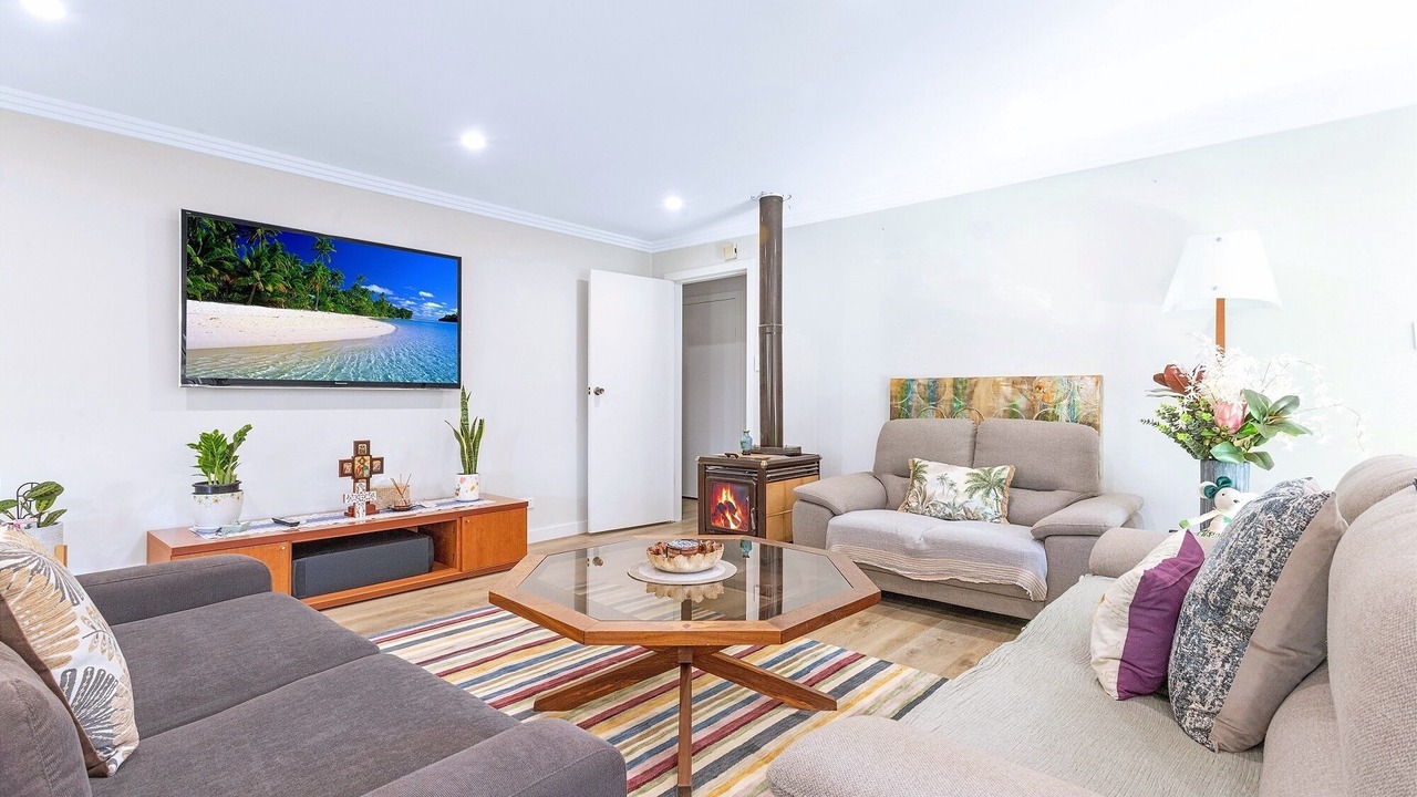 Photo of Livingroom in Basin View