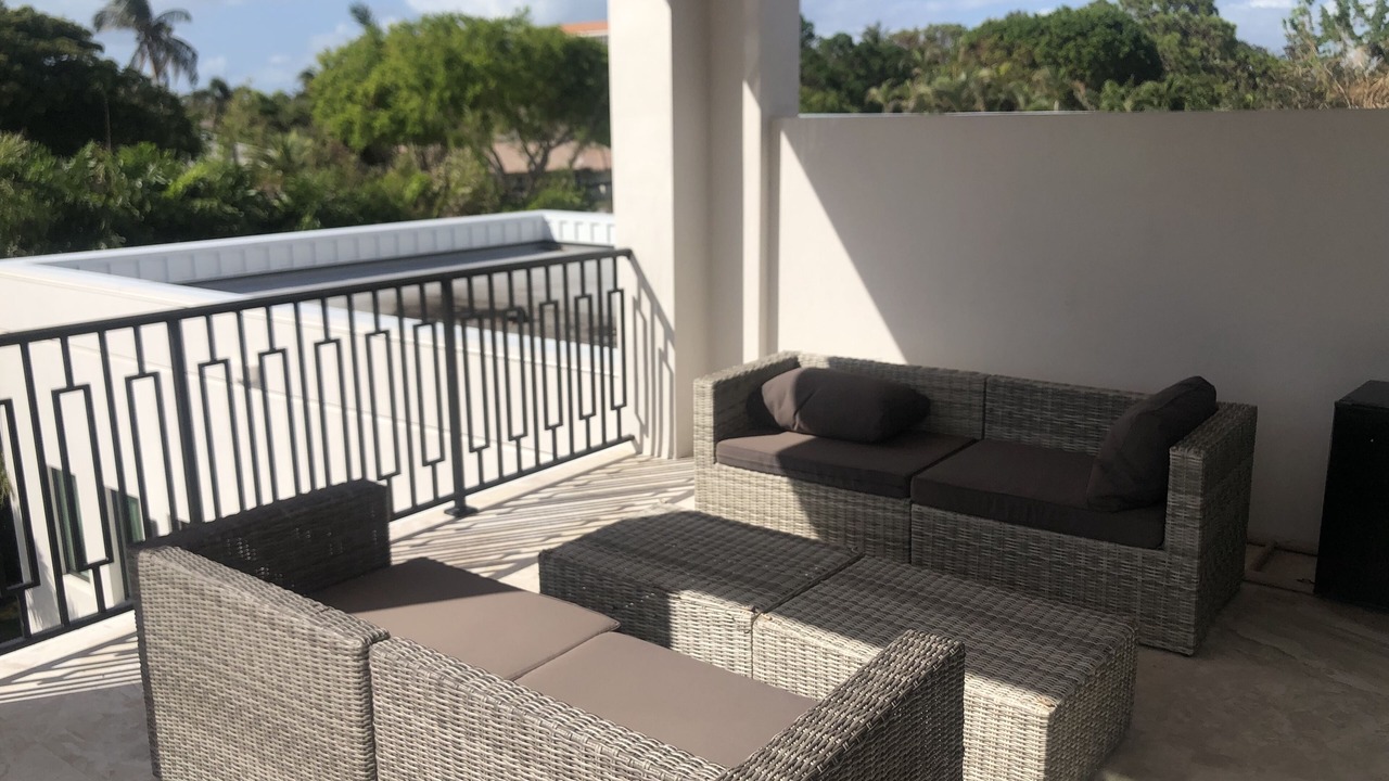 Photo of Outdoor in Park Shore