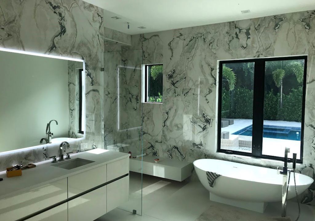 Photo of Bathroom in Park Shore