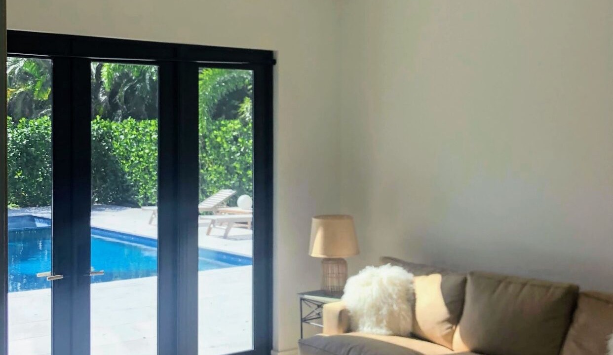 Photo of Livingroom in Park Shore