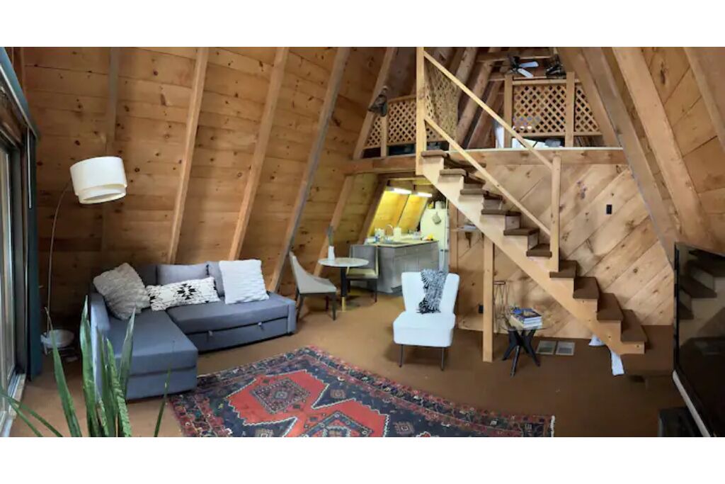 Photo of Livingroom in Arietta