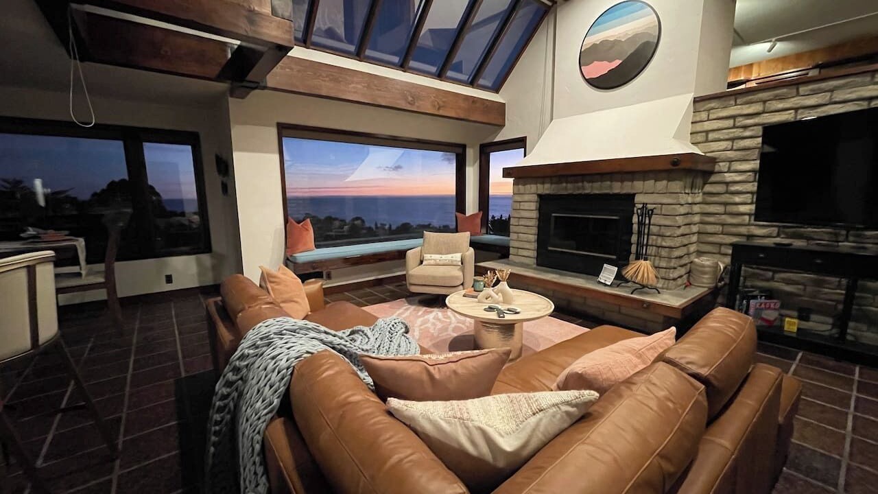 Photo of Livingroom in Carmel Highlands