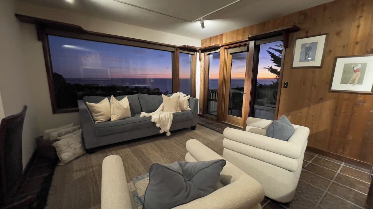 Photo of Livingroom in Carmel Highlands