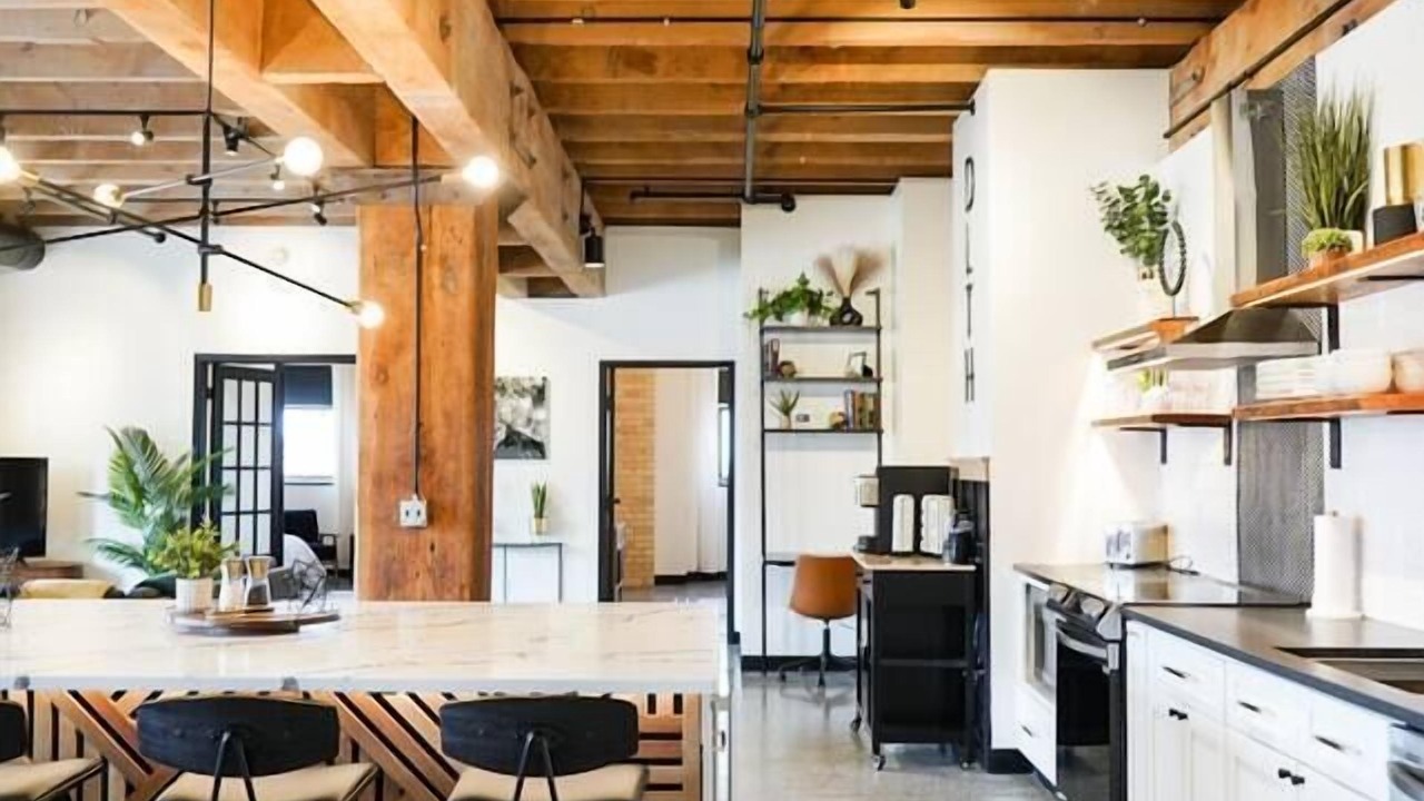 Photo of Kitchen in Downtown - Waterfront