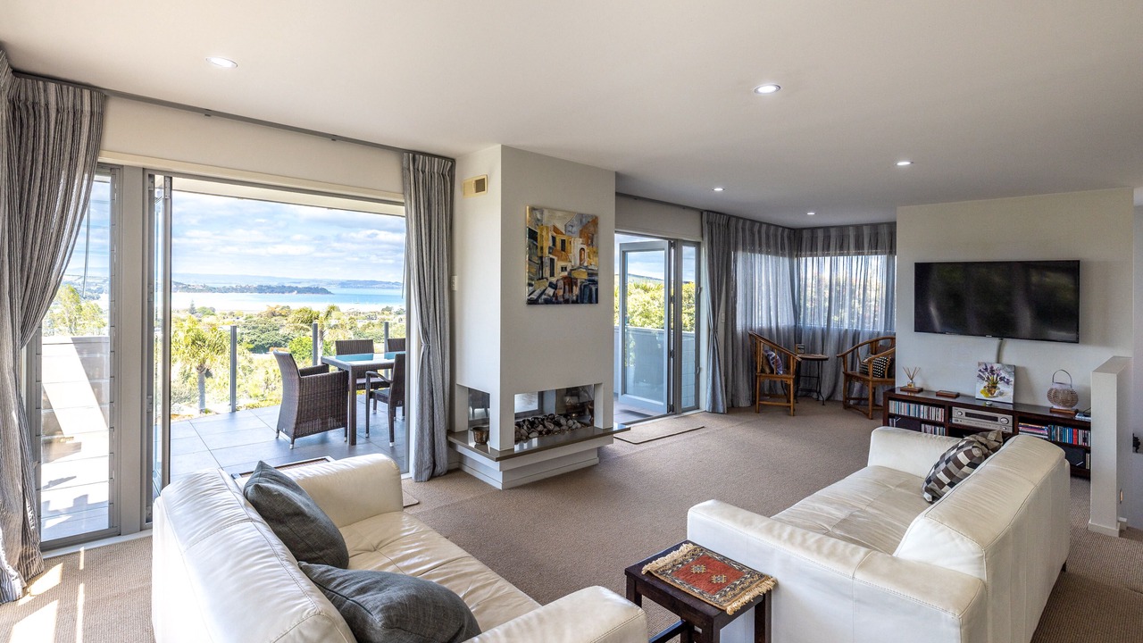 Photo of Livingroom in Oneroa