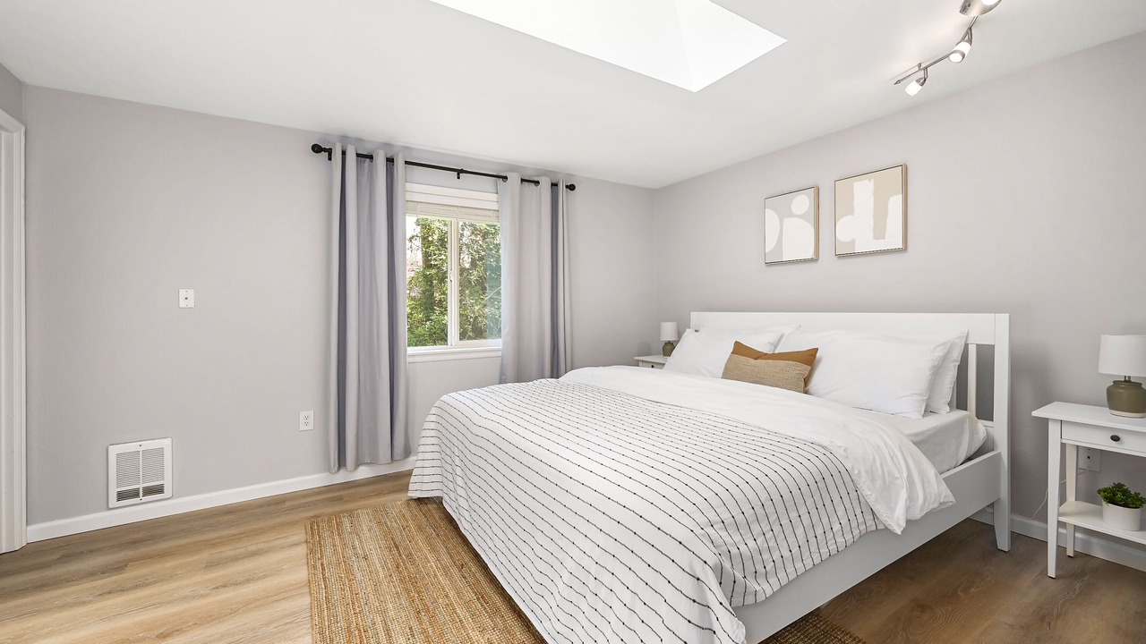 Photo of Bedroom in North Creek