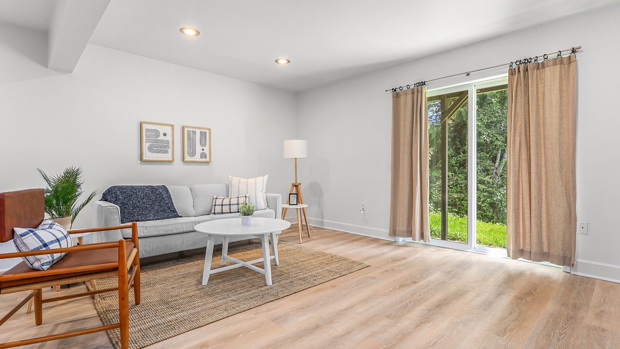 Photo of Livingroom in North Creek