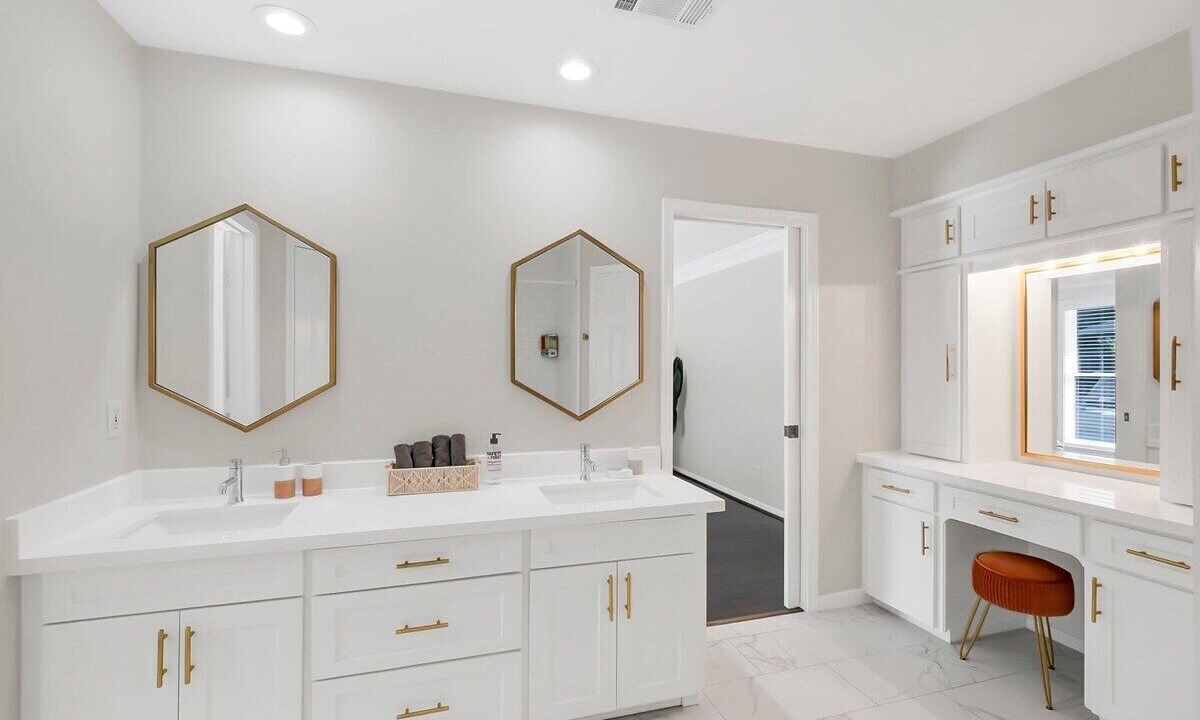 Photo of Bathroom in Jersey Village