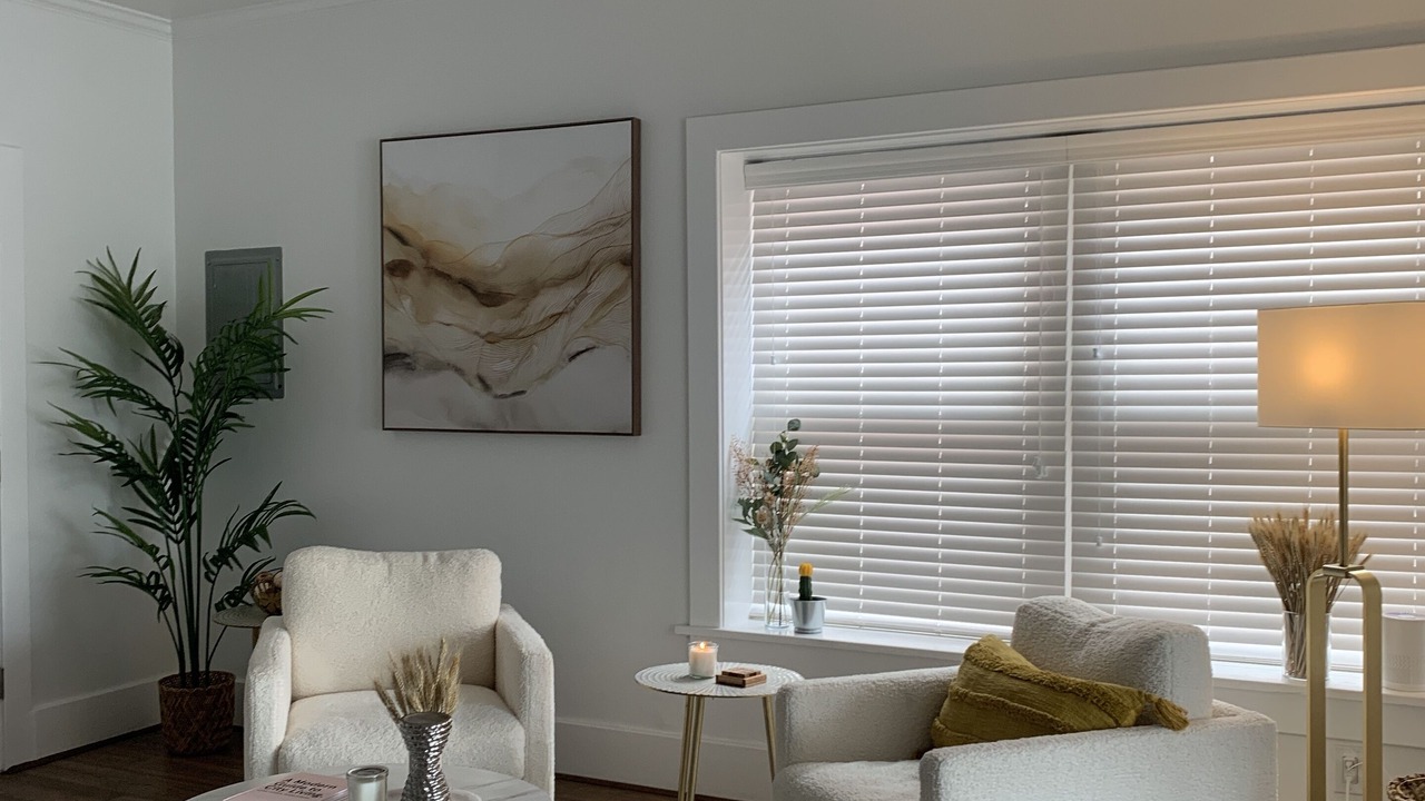 Photo of Livingroom in Hollywood Hills West